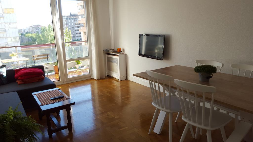 Apartamento Vuelta Del Castillo Pamplona Dış mekan fotoğraf